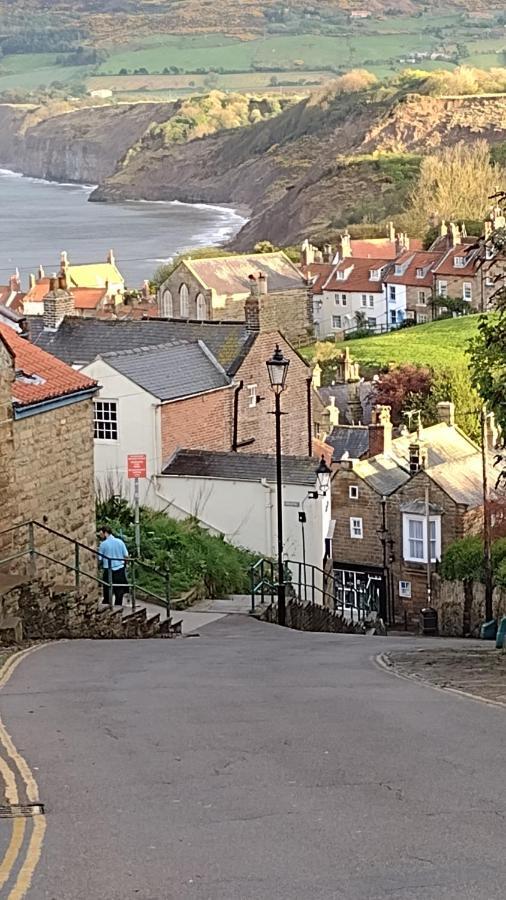 Darnholm Cottage Robin Hood's Bay Bagian luar foto