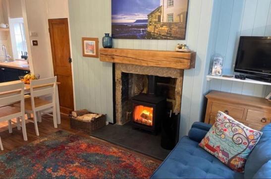 Darnholm Cottage Robin Hood's Bay Bagian luar foto